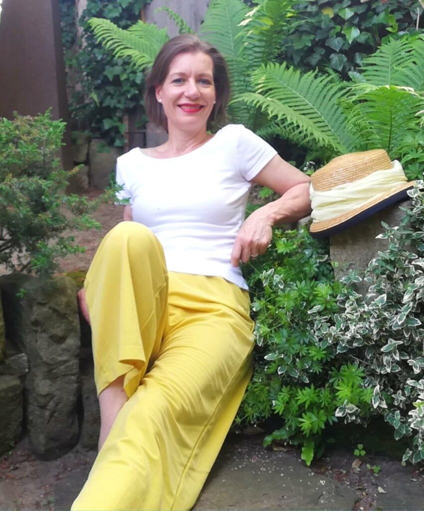 vera-lowe-garten-relaxed